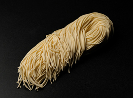 画像：博多系低加水麺#26（110g）